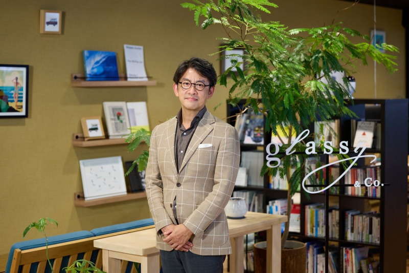 企業を深く理解してありたい姿に導く。glassyのインナーブランディング
