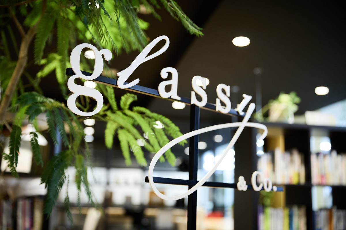 企業を深く理解してありたい姿に導く。glassyのインナーブランディング