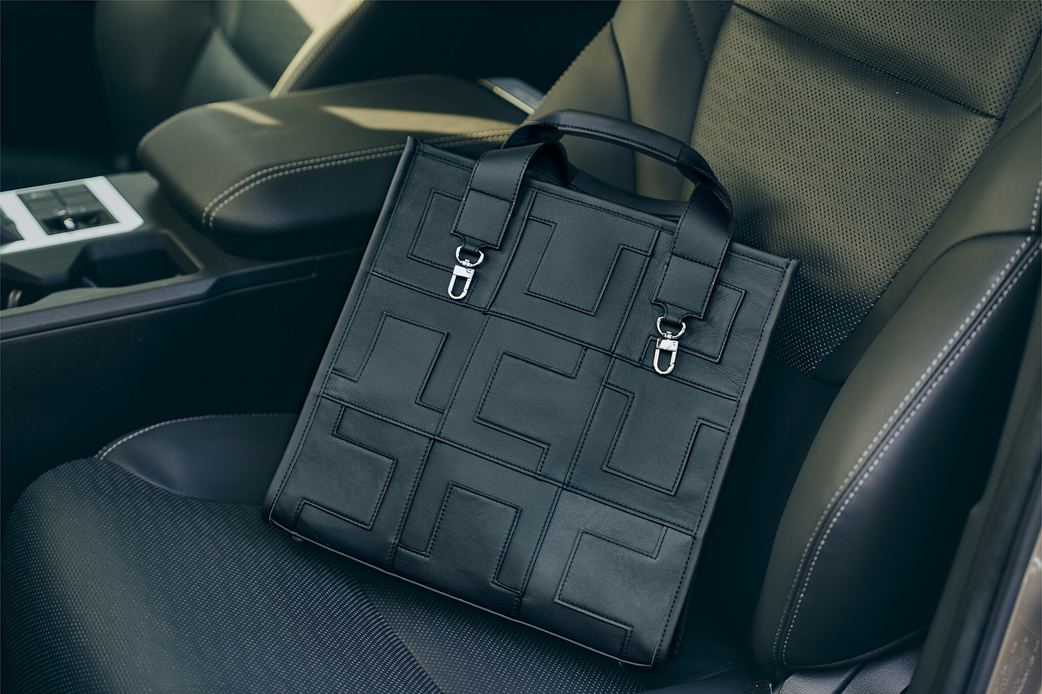 「Tsugi-Craft by TOYOTA UPCYCLE」のアイテム