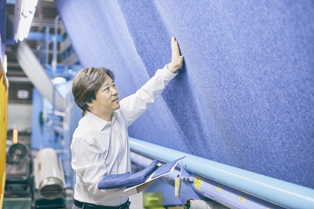 生産現場をはじめ、社内関連部門と密に連携することも不可欠