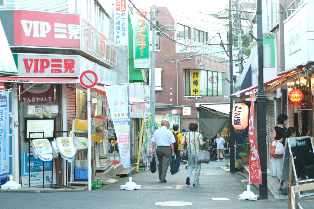 どこか懐かしい雰囲気の商店街