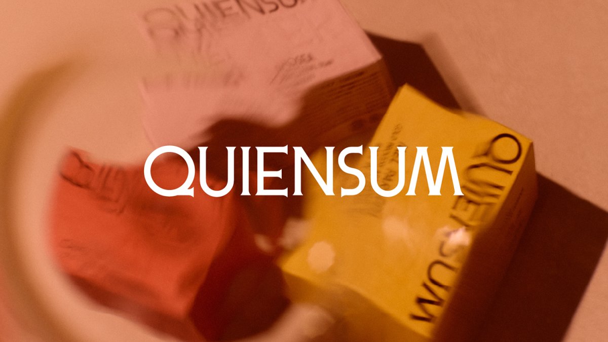 自社ブランド「QUIENSUM」