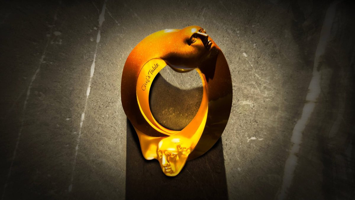 秘密のシェフズテーブルO ロゴデザイン