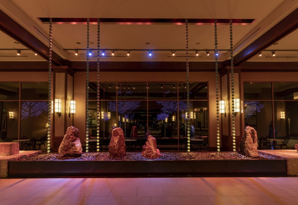 カルフォルニアにあるホテルでの鎖樋使用例