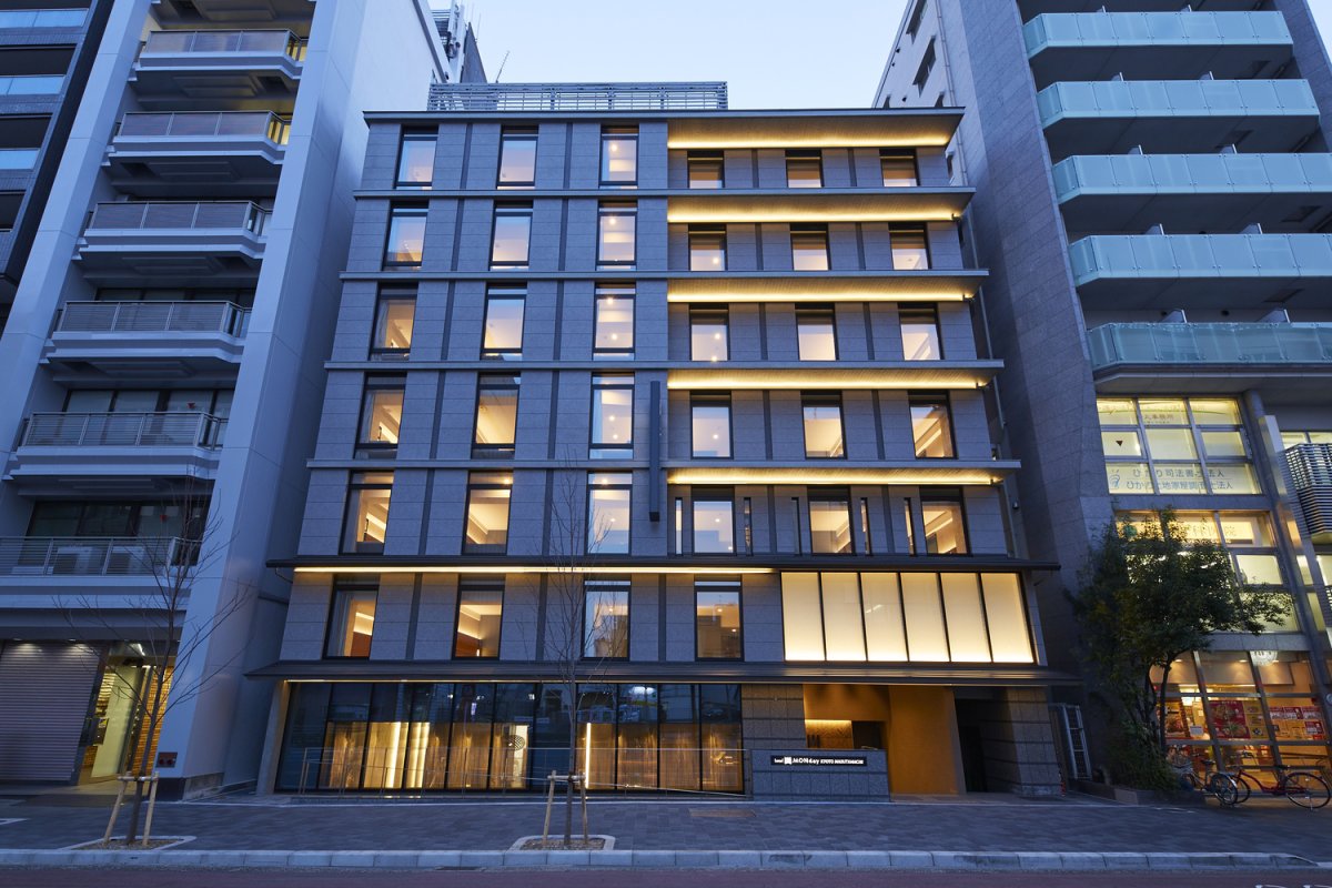 hotel MONday京都丸太町の外観