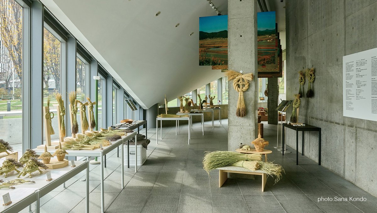 【モノを見せる】 米と藁。しめ縄職人 上甲 清 展
