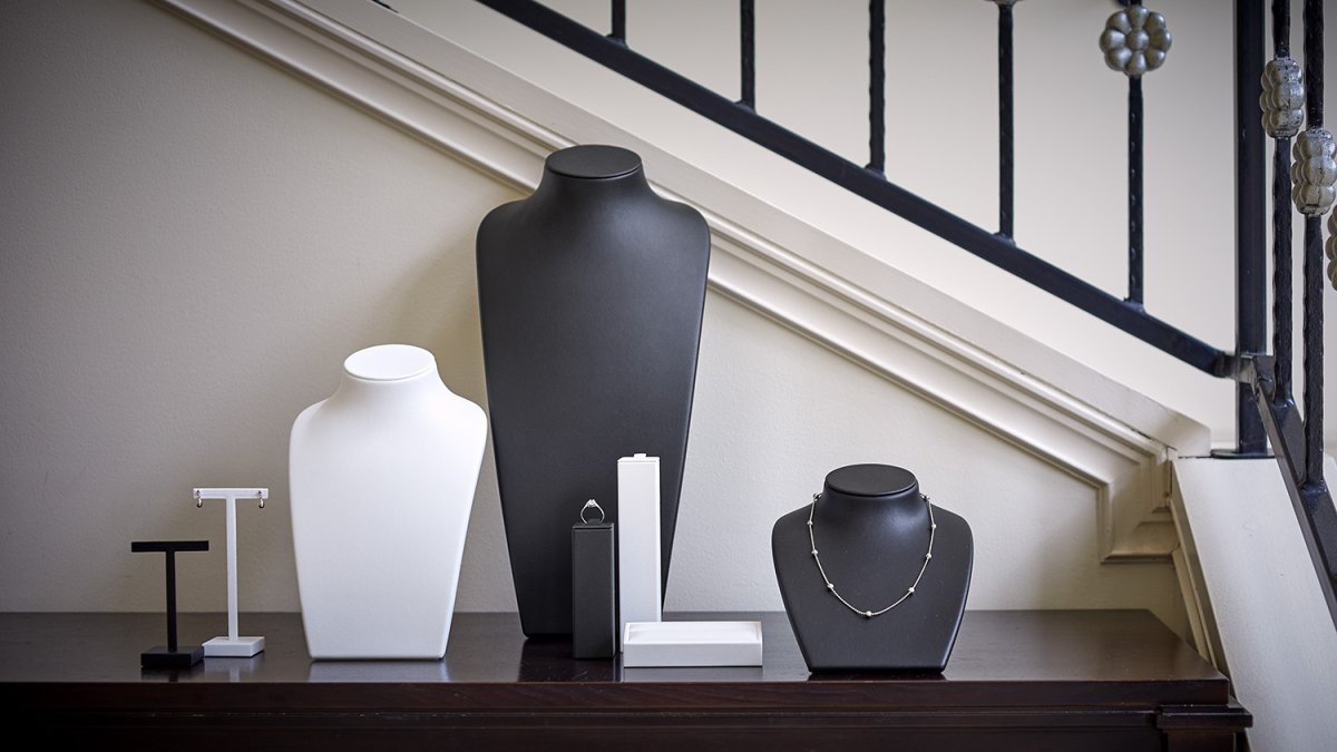 SHOP DISPLAY